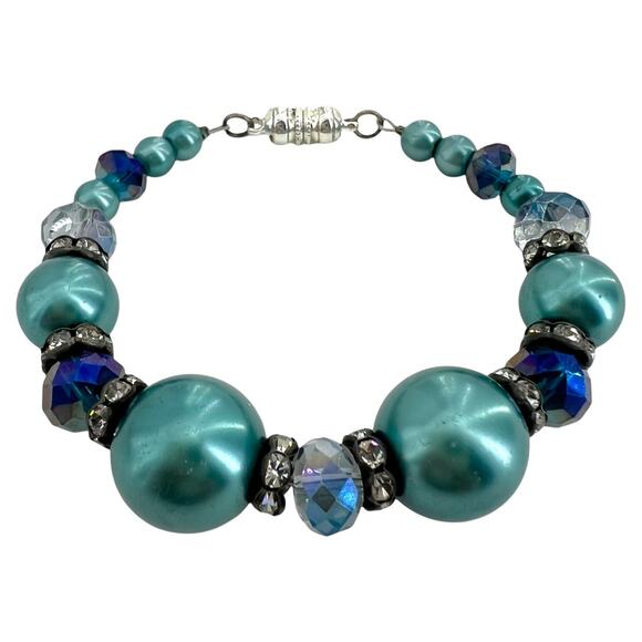 Teal Blue Beaded Magnetic 7 inch Handmade Bracelet - Picture 1 of 4